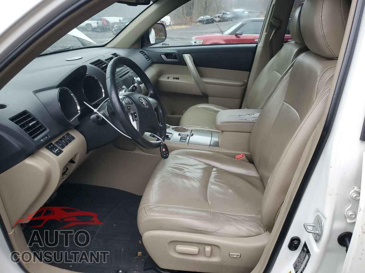 TOYOTA HIGHLANDER 2012 - 5TDBK3EH3CS100680
