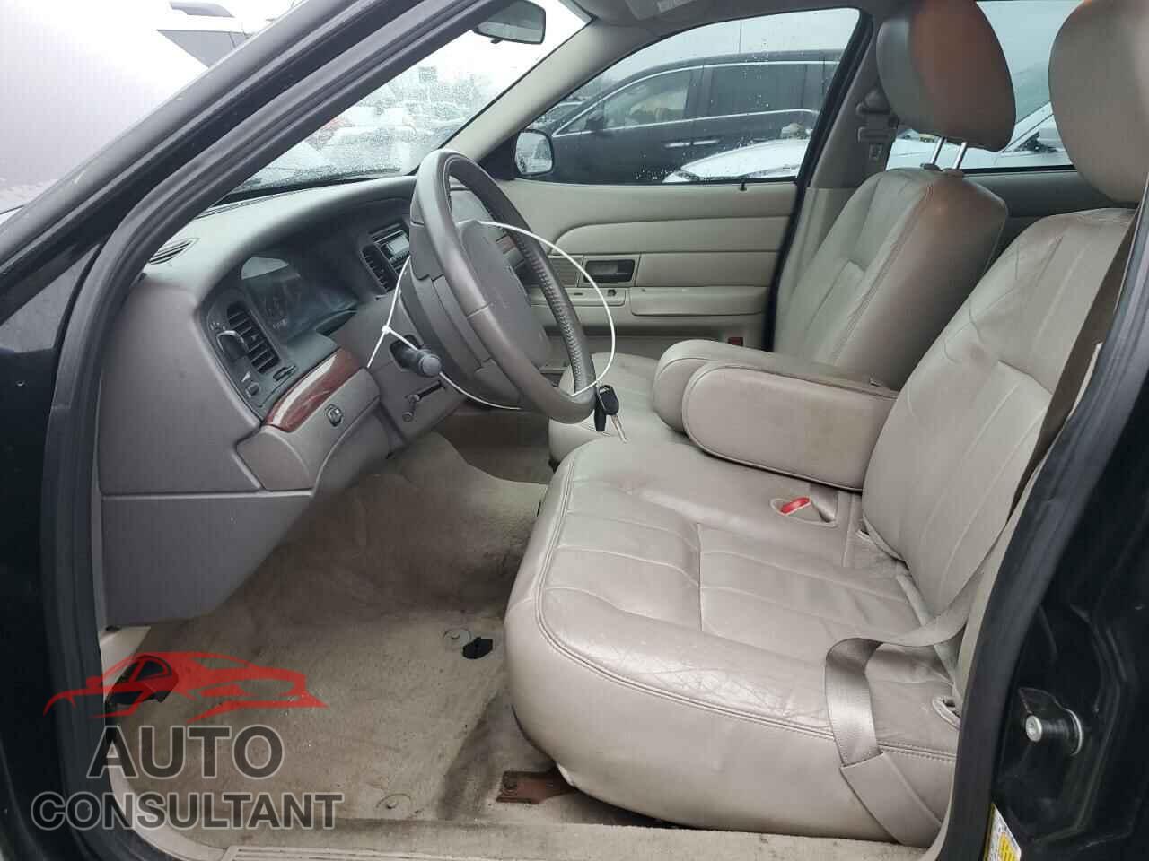 FORD CROWN VIC 2011 - 2FABP7EV5BX139357