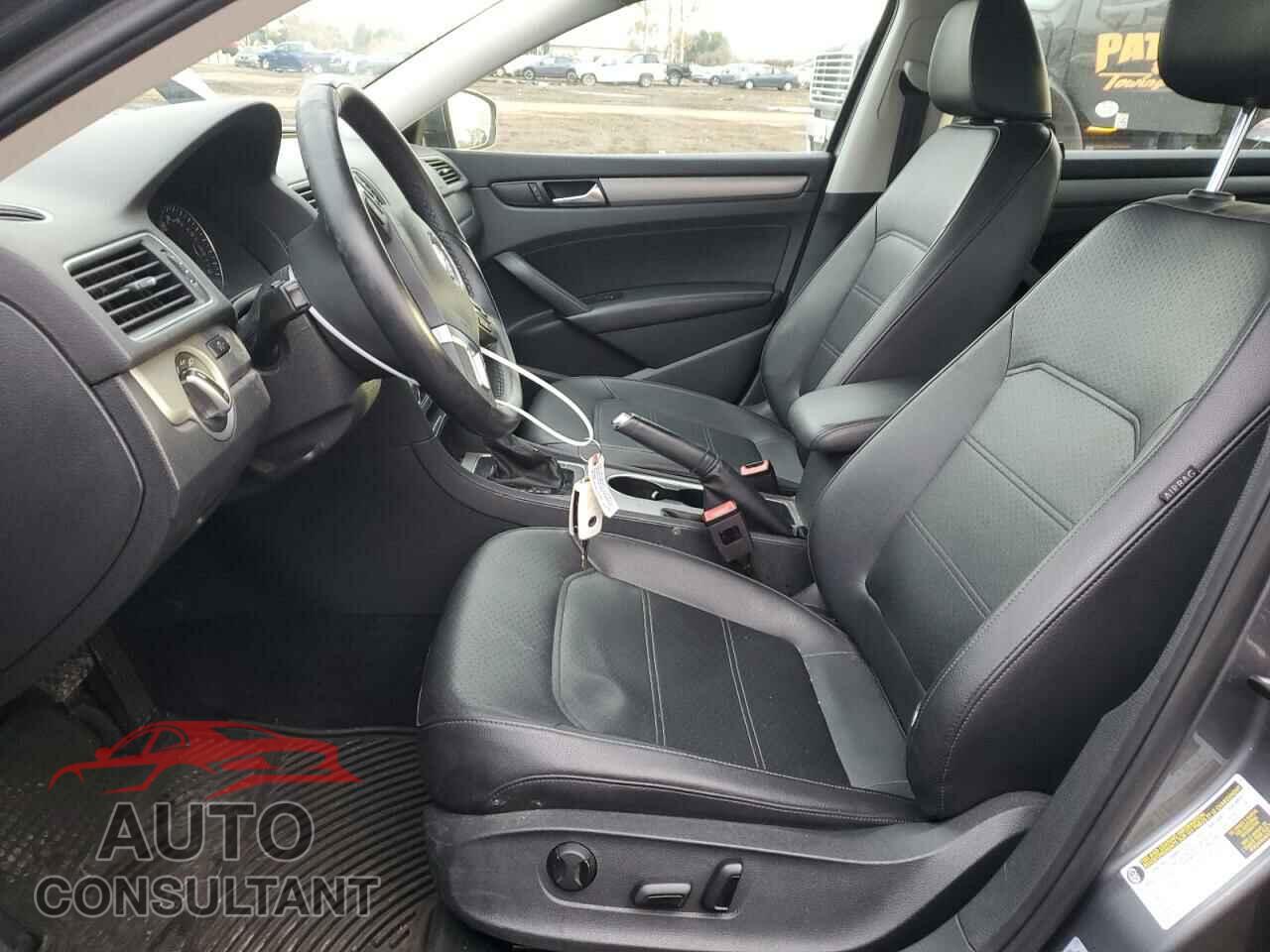 VOLKSWAGEN PASSAT 2014 - 1VWBP7A39EC004878