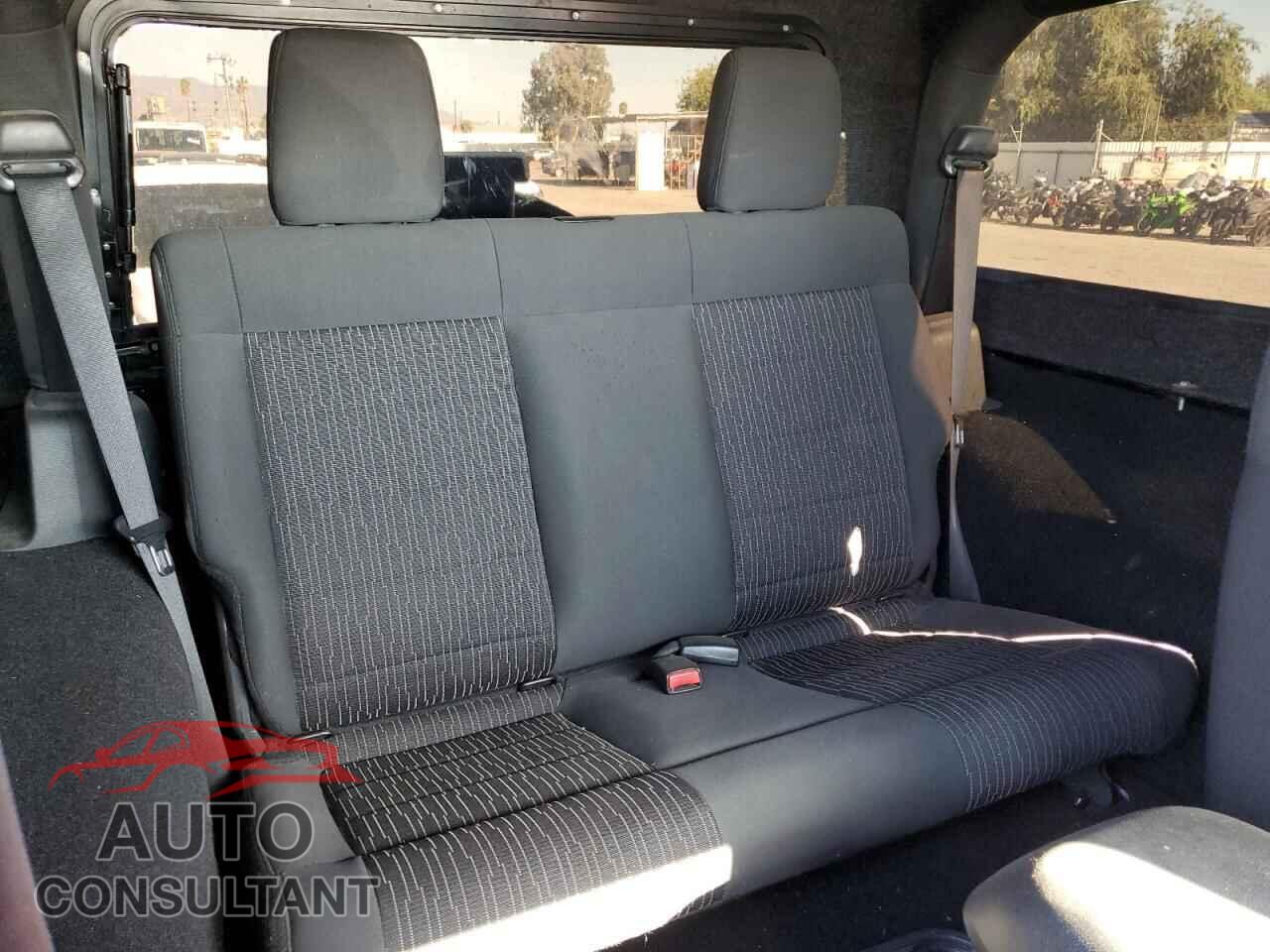 JEEP WRANGLER 2011 - 1J4AA2D13BL511360