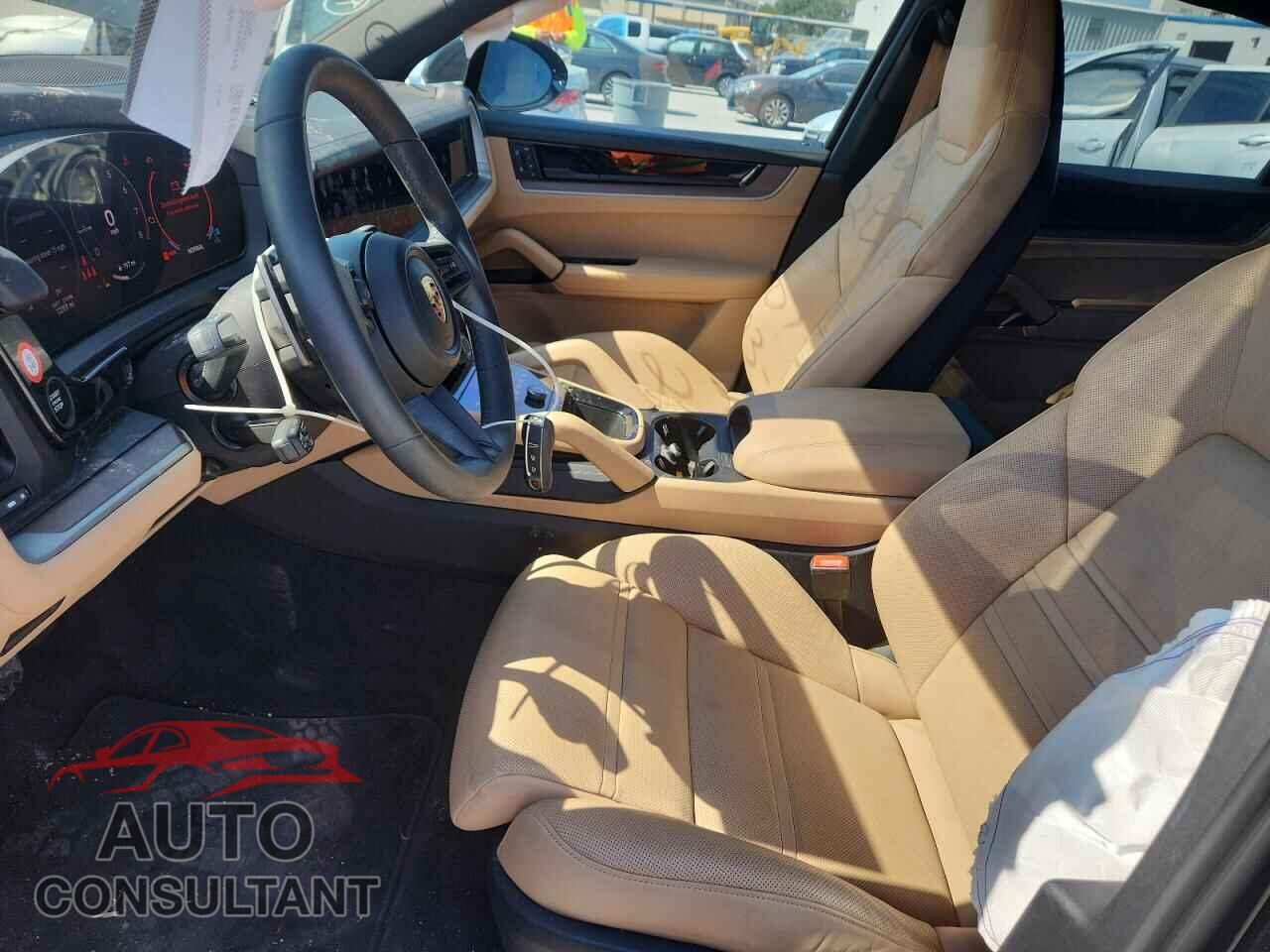 PORSCHE CAYENNE 2024 - WP1AA2AY4RDA02890
