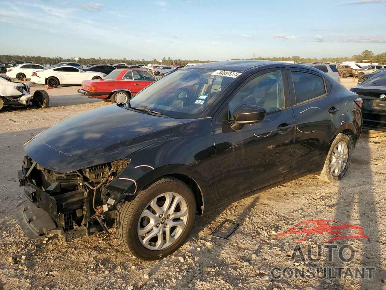 TOYOTA YARIS 2017 - 3MYDLBYV6HY180804