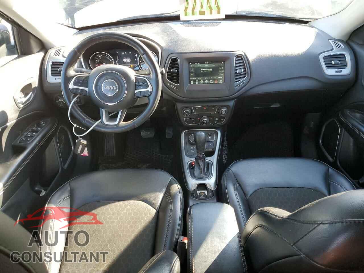 JEEP COMPASS 2020 - 3C4NJDBB2LT218019