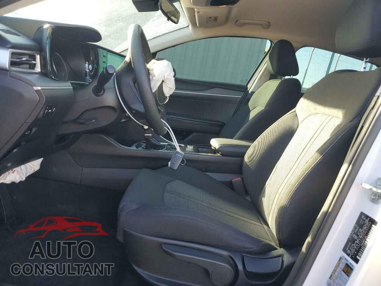KIA K5 2023 - 5XXG14J25PG202926