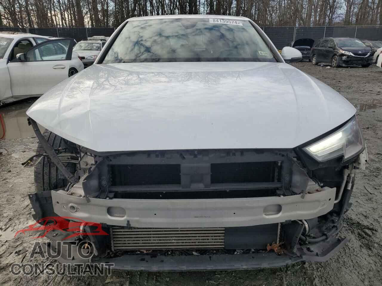 AUDI A4 2017 - WAUDNAF49HN050037