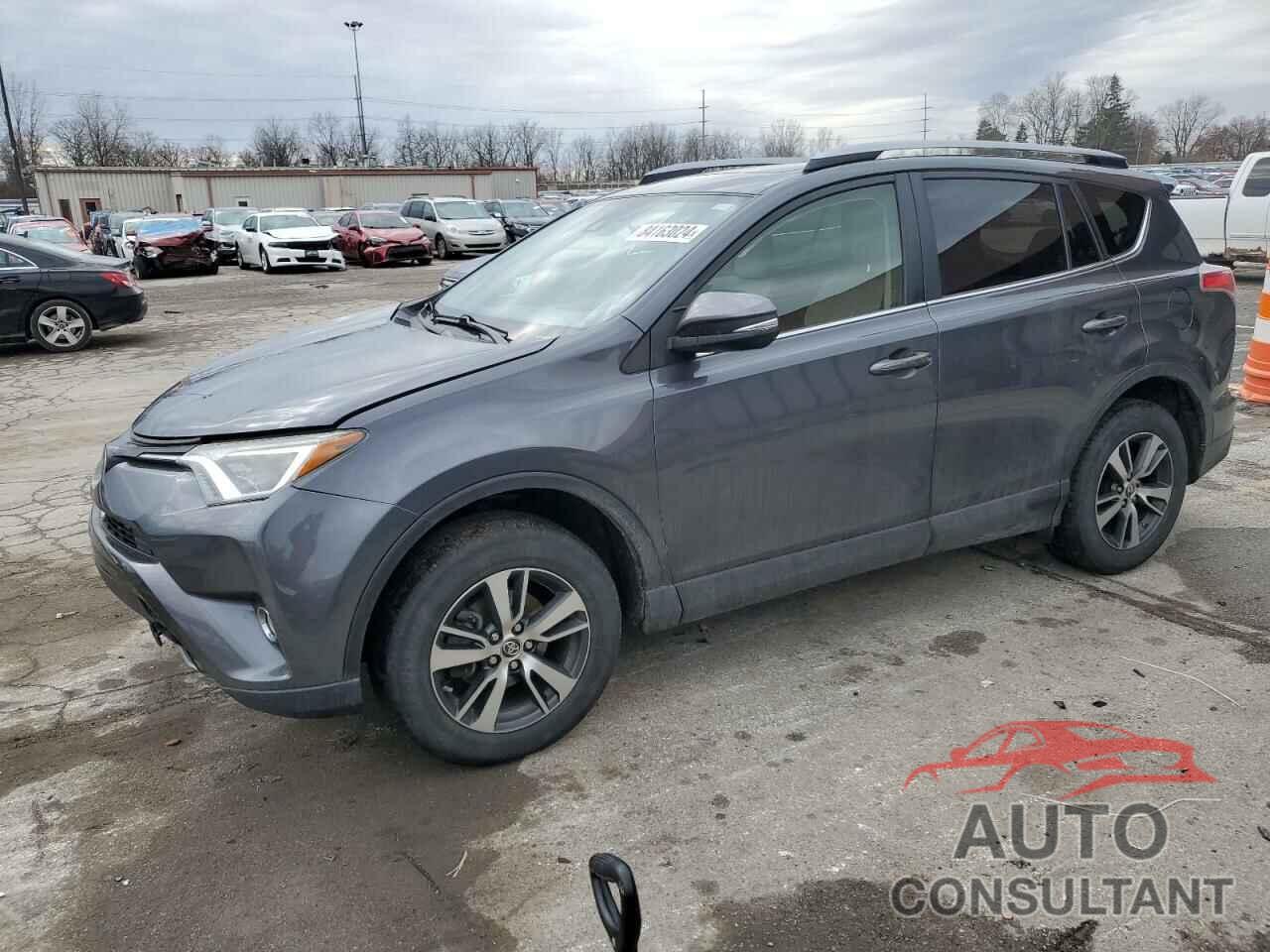 TOYOTA RAV4 2017 - JTMRFREV6HD214428