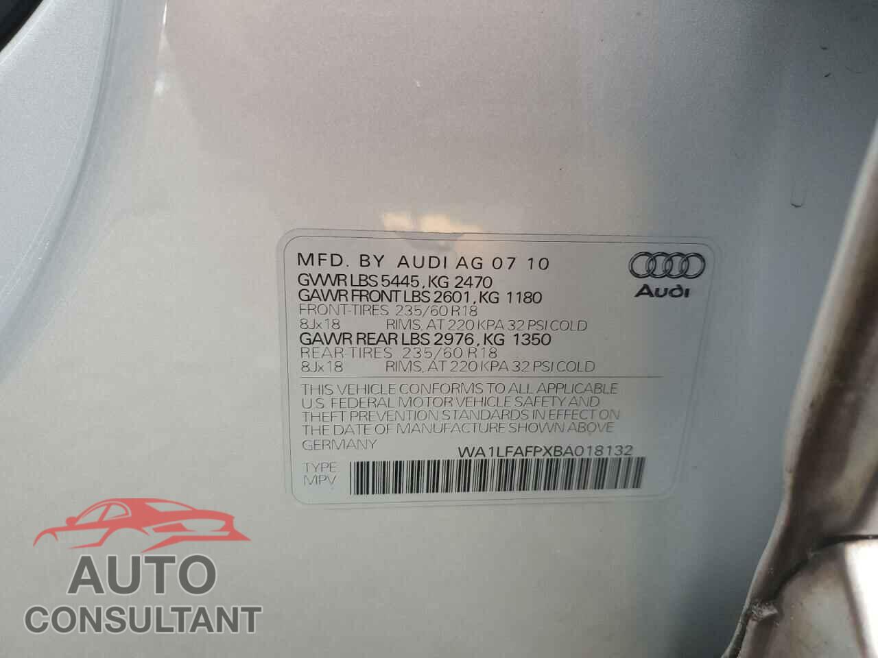 AUDI Q5 2011 - WA1LFAFPXBA018132