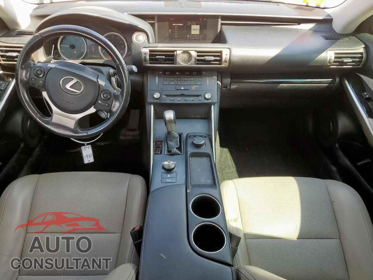 LEXUS IS 2015 - JTHBF1D25F5076123