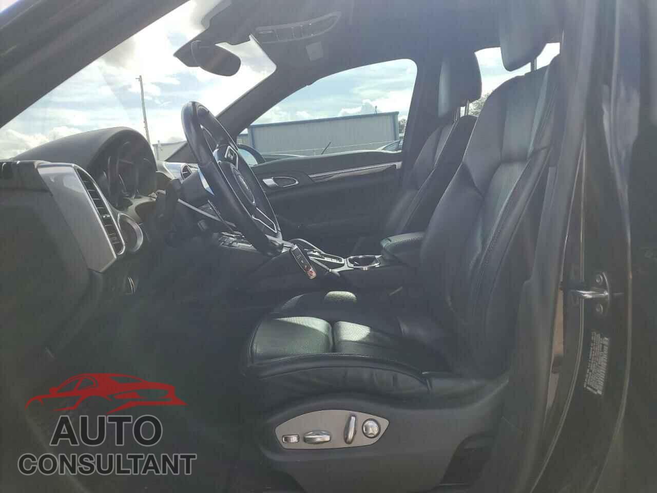 PORSCHE CAYENNE 2016 - WP1AA2A26GLA08673