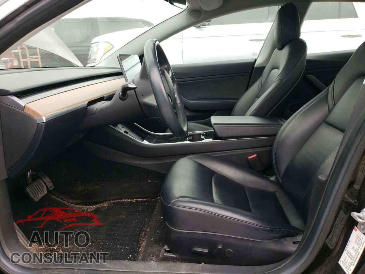 TESLA MODEL 3 2018 - 5YJ3E1EB8JF054082