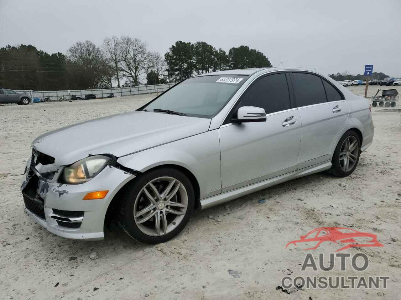 MERCEDES-BENZ C-CLASS 2013 - WDDGF4HB6DR272490