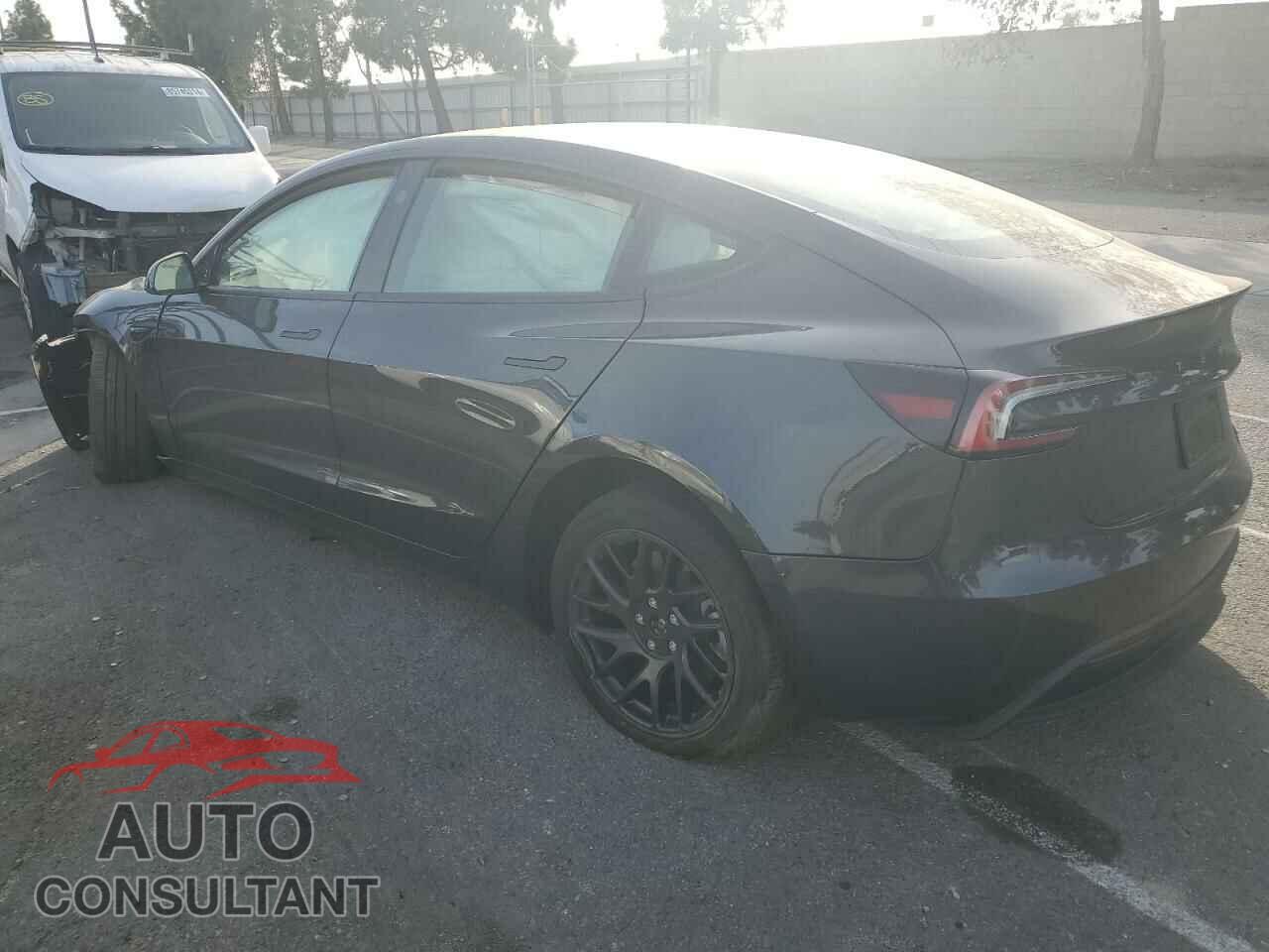 TESLA MODEL 3 2024 - 5YJ3E1EA7RF733490