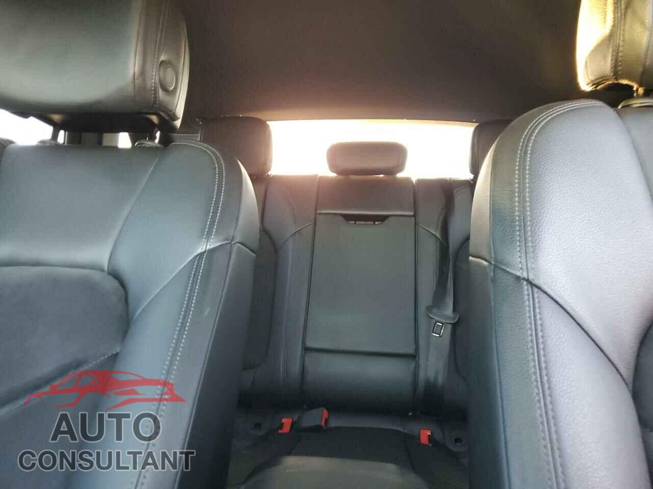 PORSCHE MACAN 2018 - WP1AA2A51JLB02168