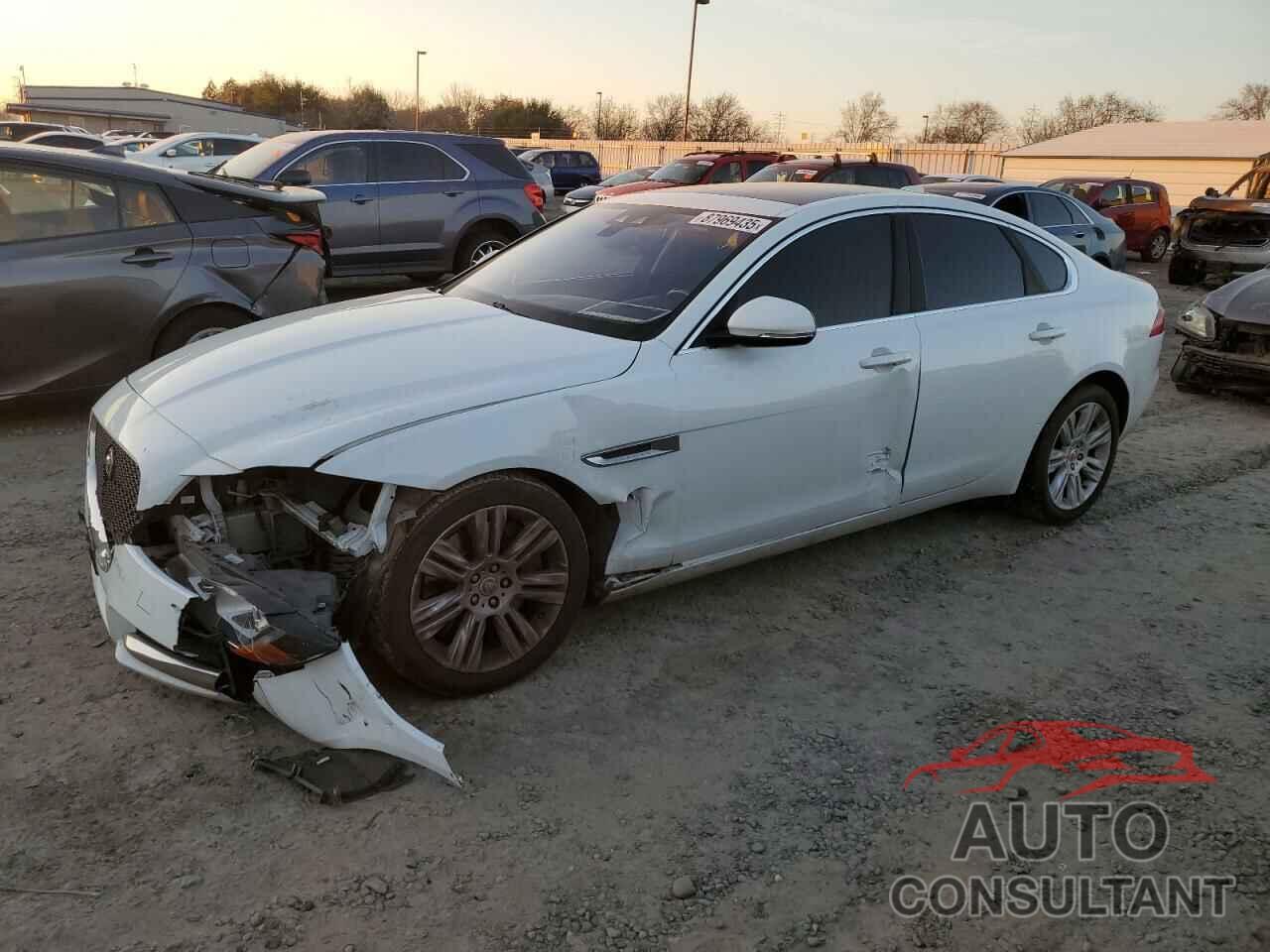 JAGUAR XF 2017 - SAJBD4BV2HCY32514
