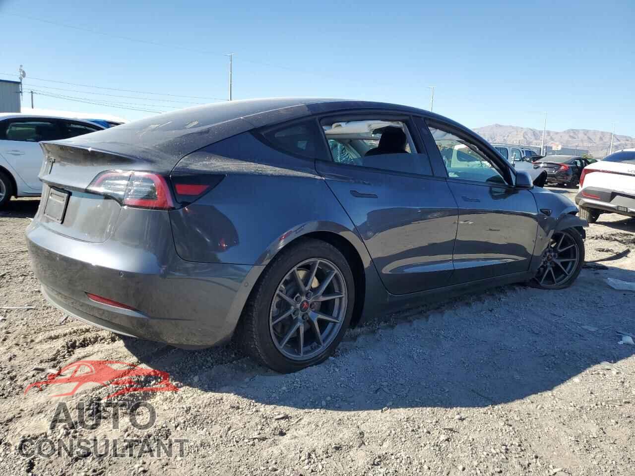 TESLA MODEL 3 2021 - 5YJ3E1EA9MF878247