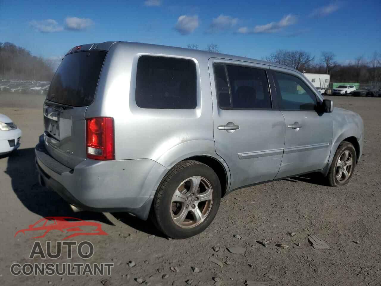 HONDA PILOT 2013 - 5FNYF4H78DB041560