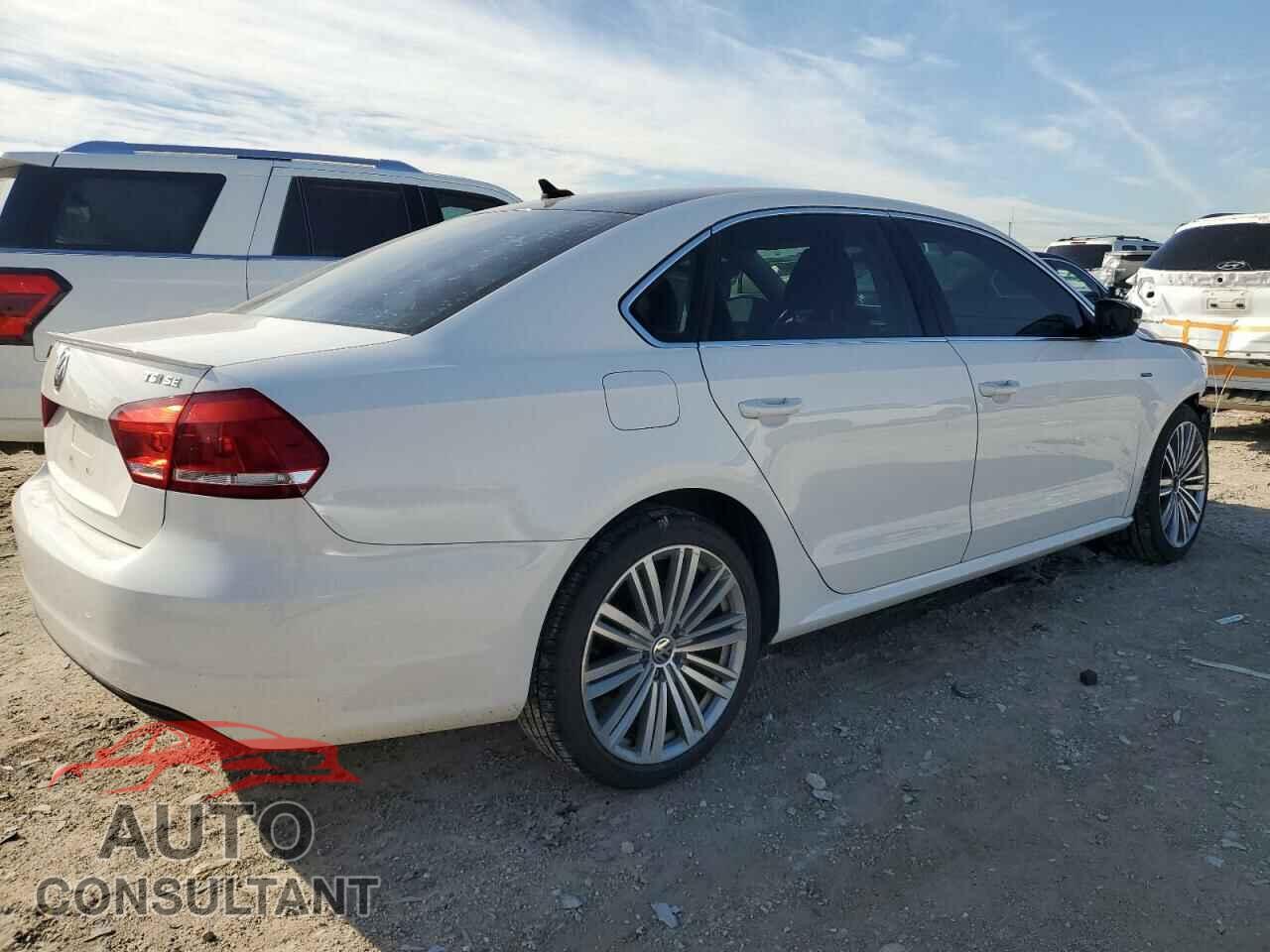 VOLKSWAGEN PASSAT 2015 - 1VWBS7A30FC063513