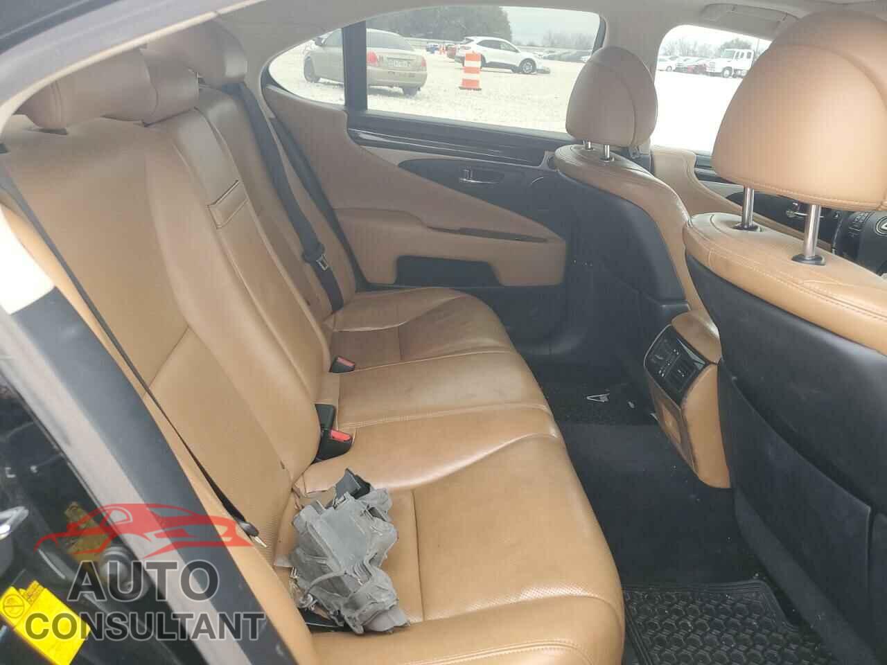 LEXUS LS460 2013 - JTHBL5EF3D5116021