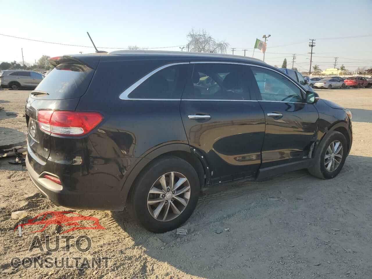 KIA SORENTO 2018 - 5XYPGDA57JG372992