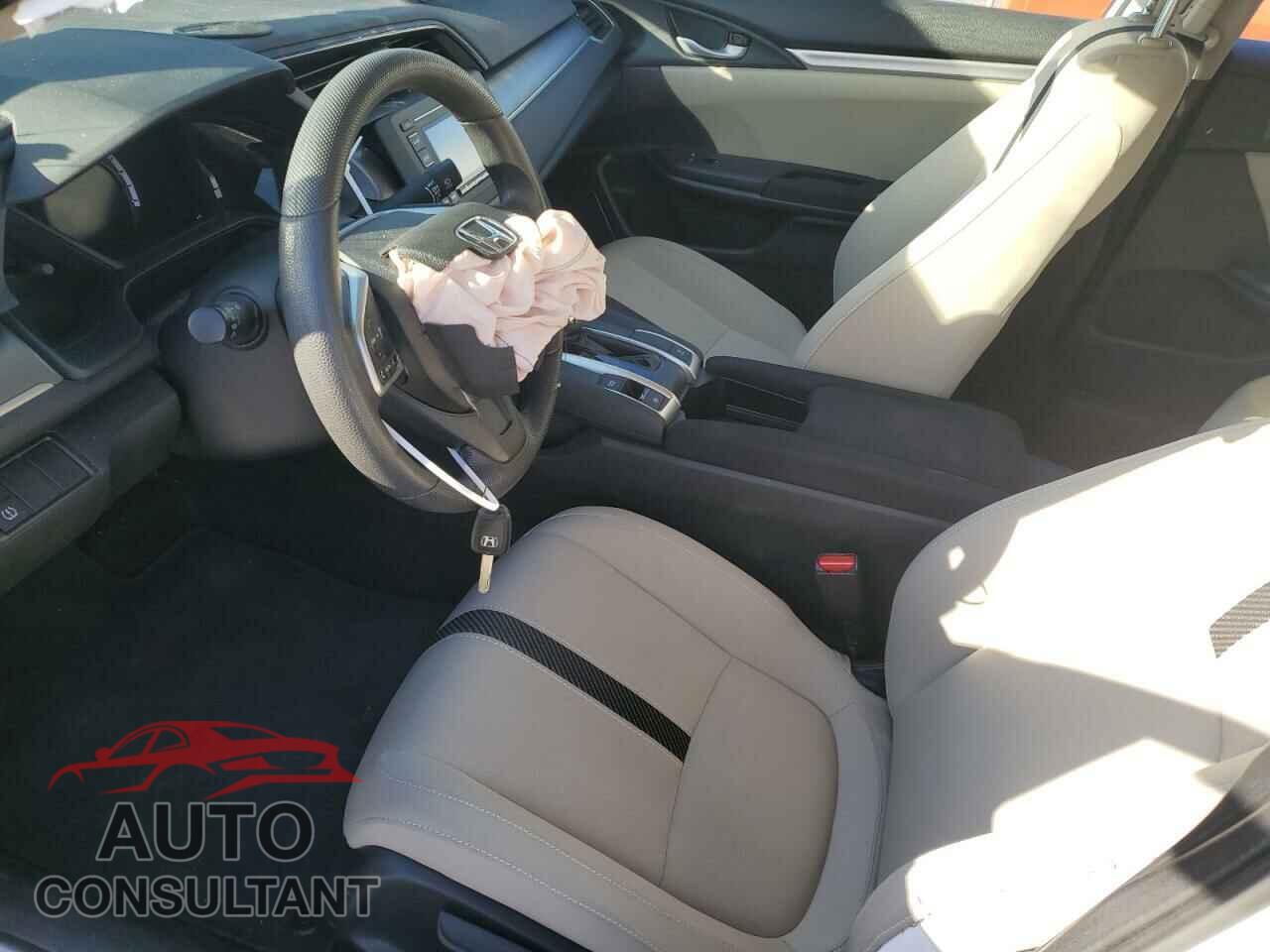 HONDA CIVIC 2017 - 2HGFC2F50HH574185