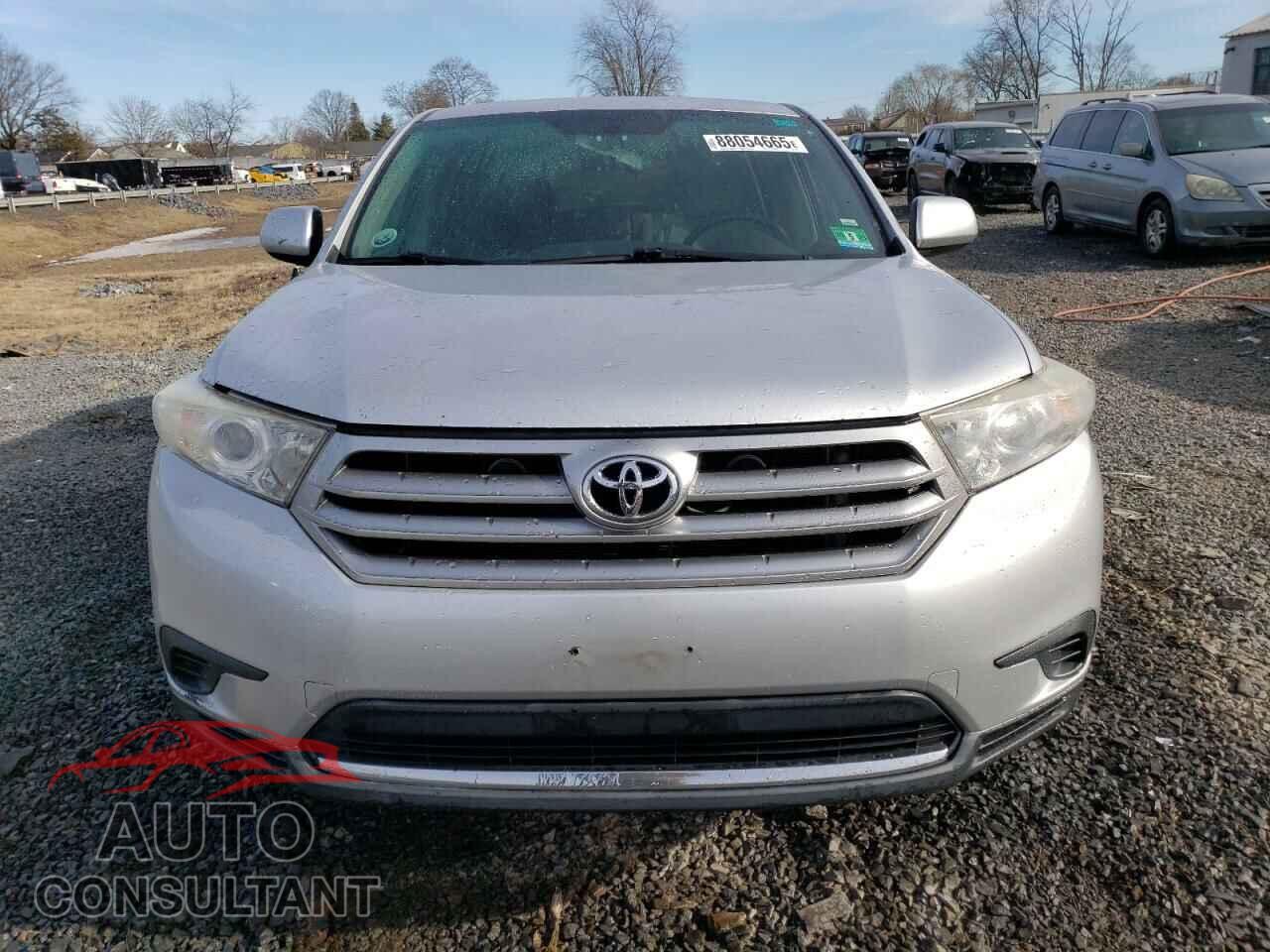 TOYOTA HIGHLANDER 2011 - 5TDBK3EH0BS064395