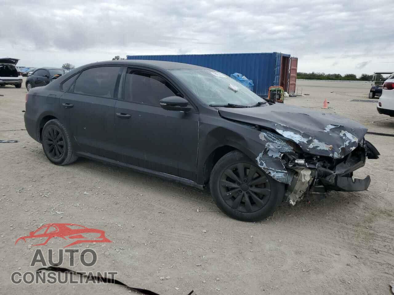 VOLKSWAGEN PASSAT 2012 - 1VWAP7A36CC063573