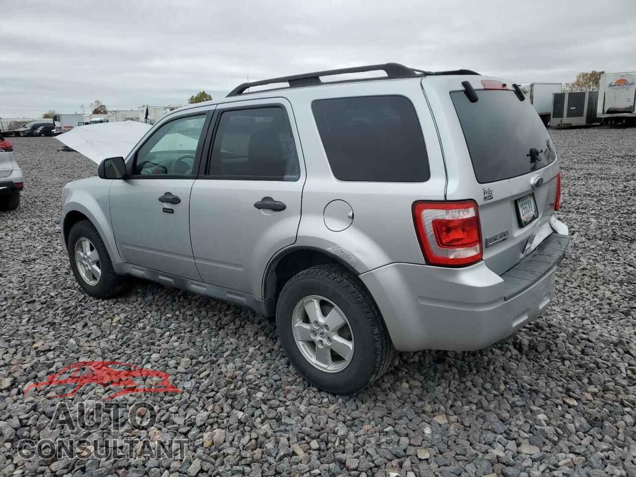 FORD ESCAPE 2010 - 1FMCU9DG9AKB95708