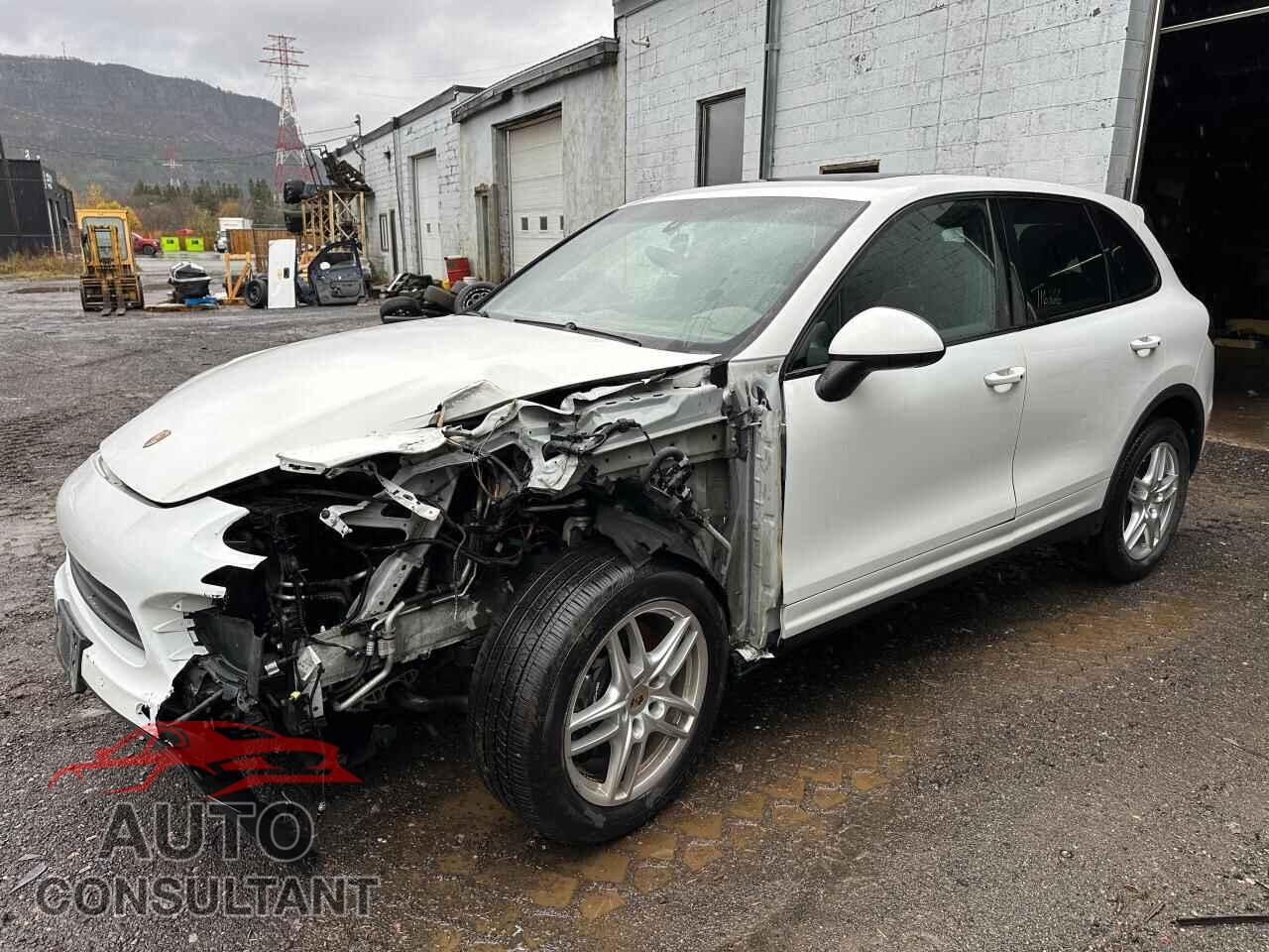 PORSCHE CAYENNE 2013 - WP1AA2A26DLA03677