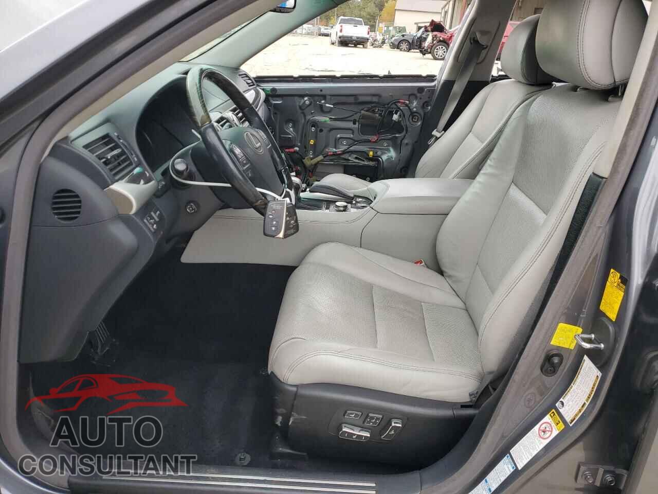 LEXUS LS460 2015 - JTHCL5EF2F5024227