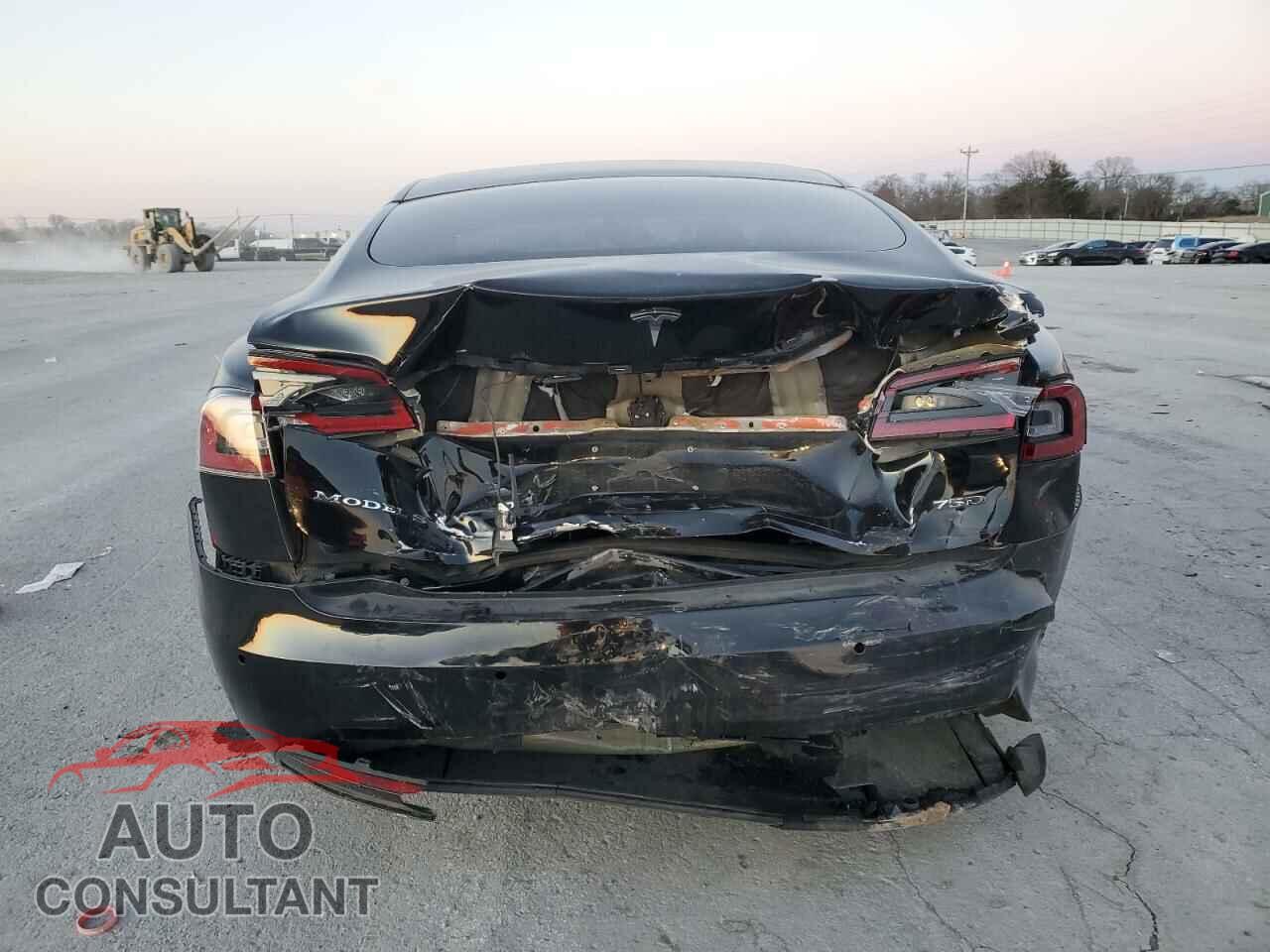 TESLA MODEL S 2018 - 5YJSA1E29JF296824