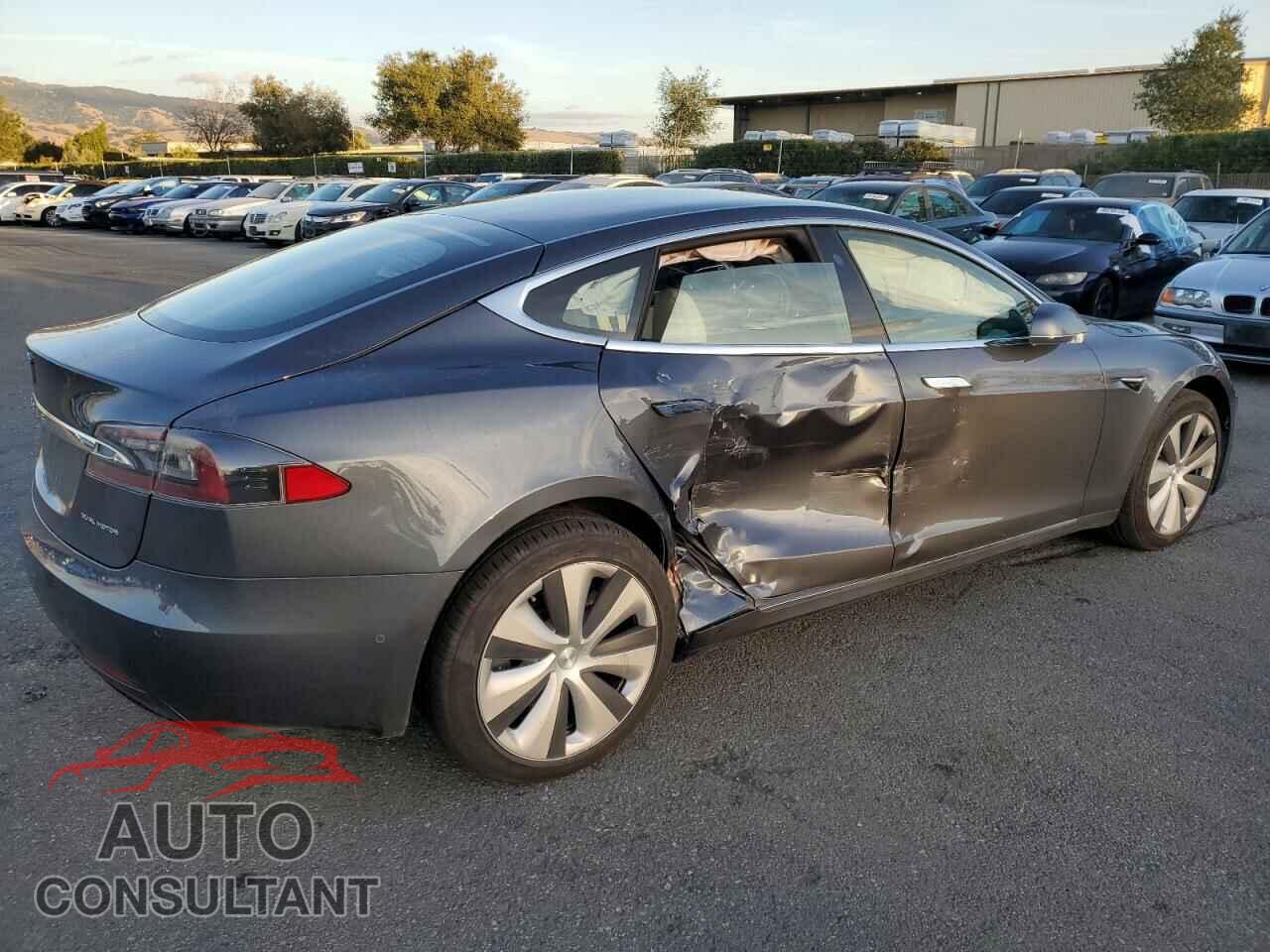 TESLA MODEL S 2020 - 5YJSA1E25LF396776