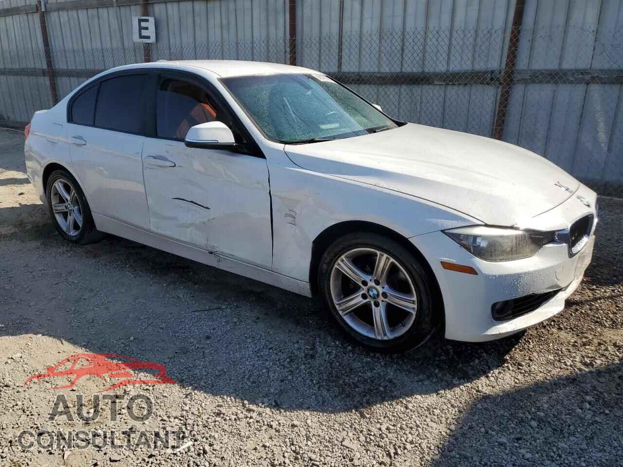 BMW 3 SERIES 2015 - WBA3B1C57FK137869