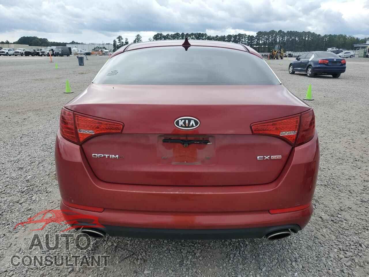 KIA OPTIMA 2011 - KNAGN4A79B5060073