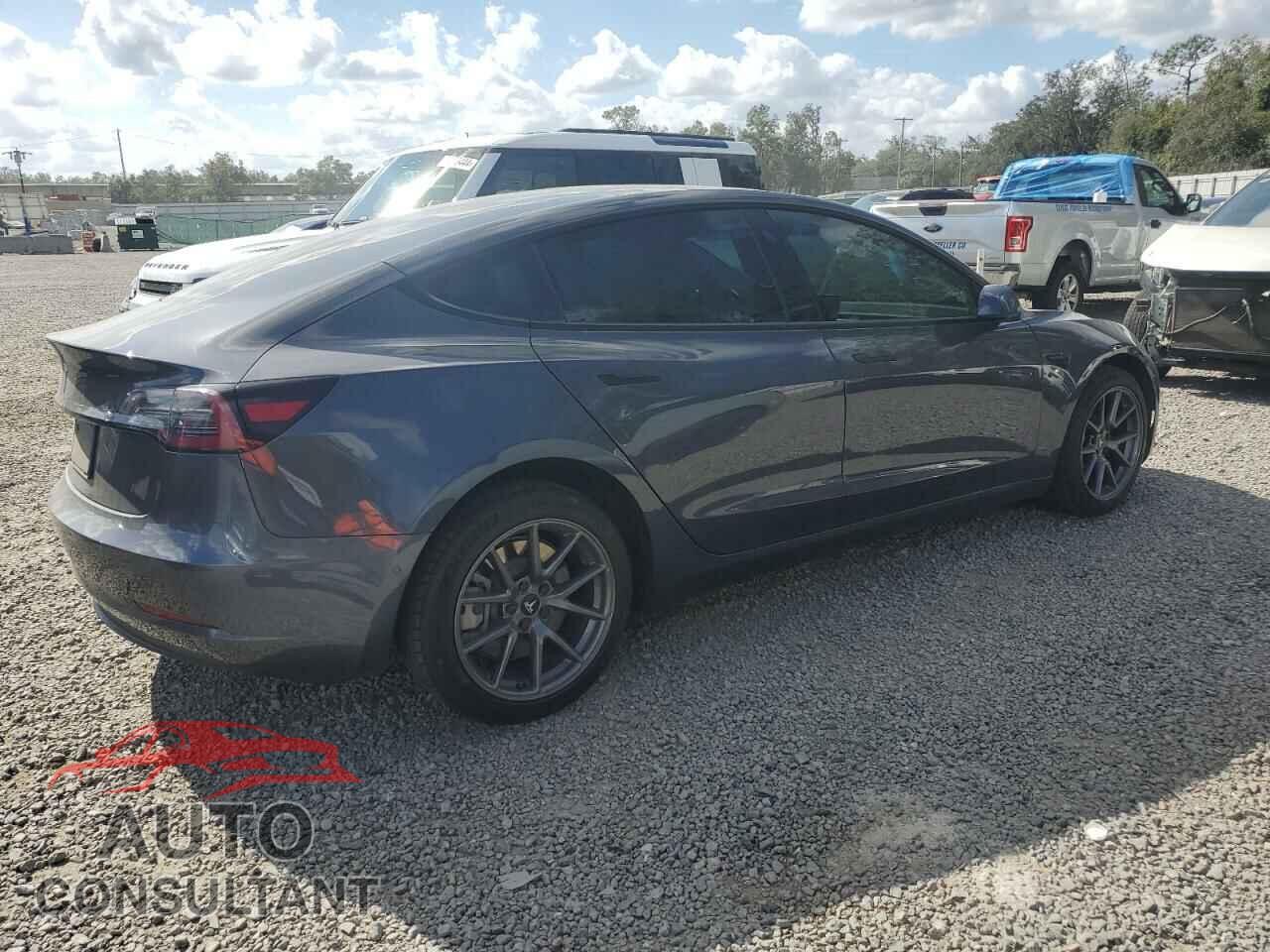 TESLA MODEL 3 2021 - 5YJ3E1EA6MF087836