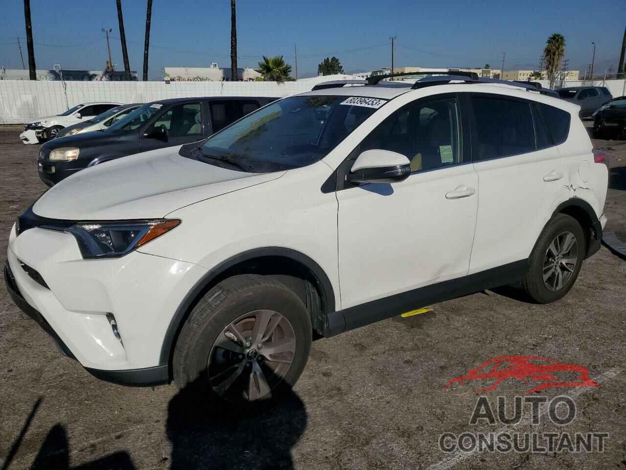 TOYOTA RAV4 2017 - JTMWFREV8HJ702347