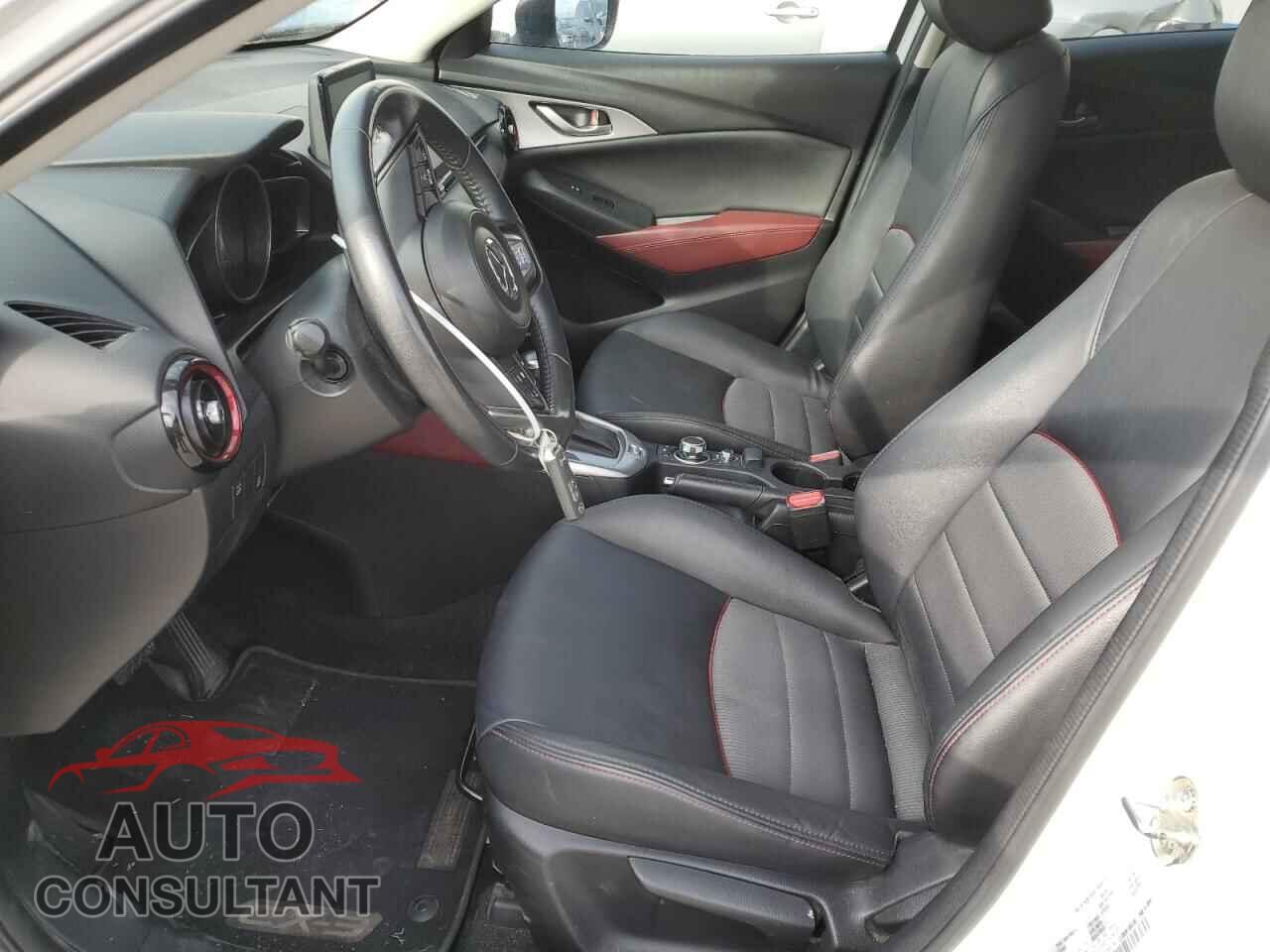 MAZDA CX-3 2018 - JM1DKFC79J0312360