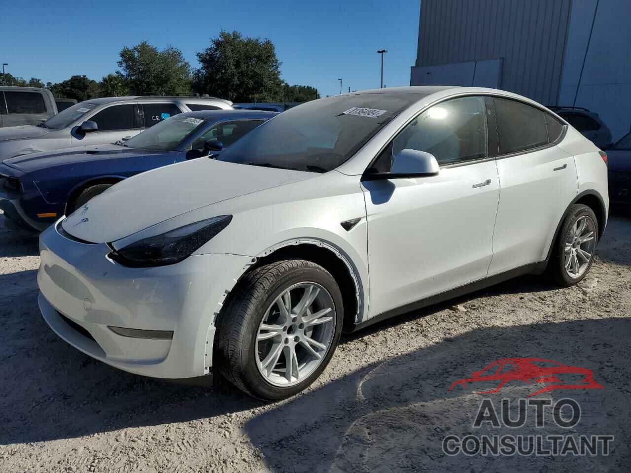 TESLA MODEL Y 2024 - 7SAYGDED2RF095390