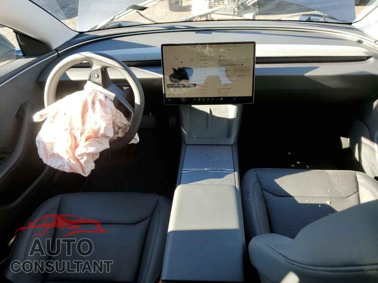 TESLA MODEL 3 2024 - 5YJ3E1EB9RF823782