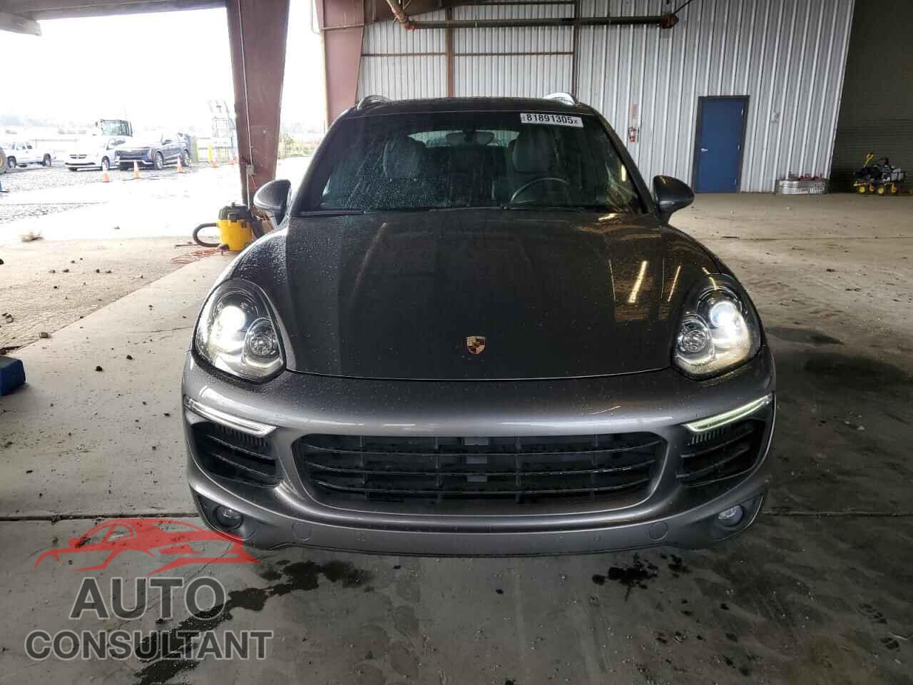 PORSCHE CAYENNE 2017 - WP1AB2A29HLA52696