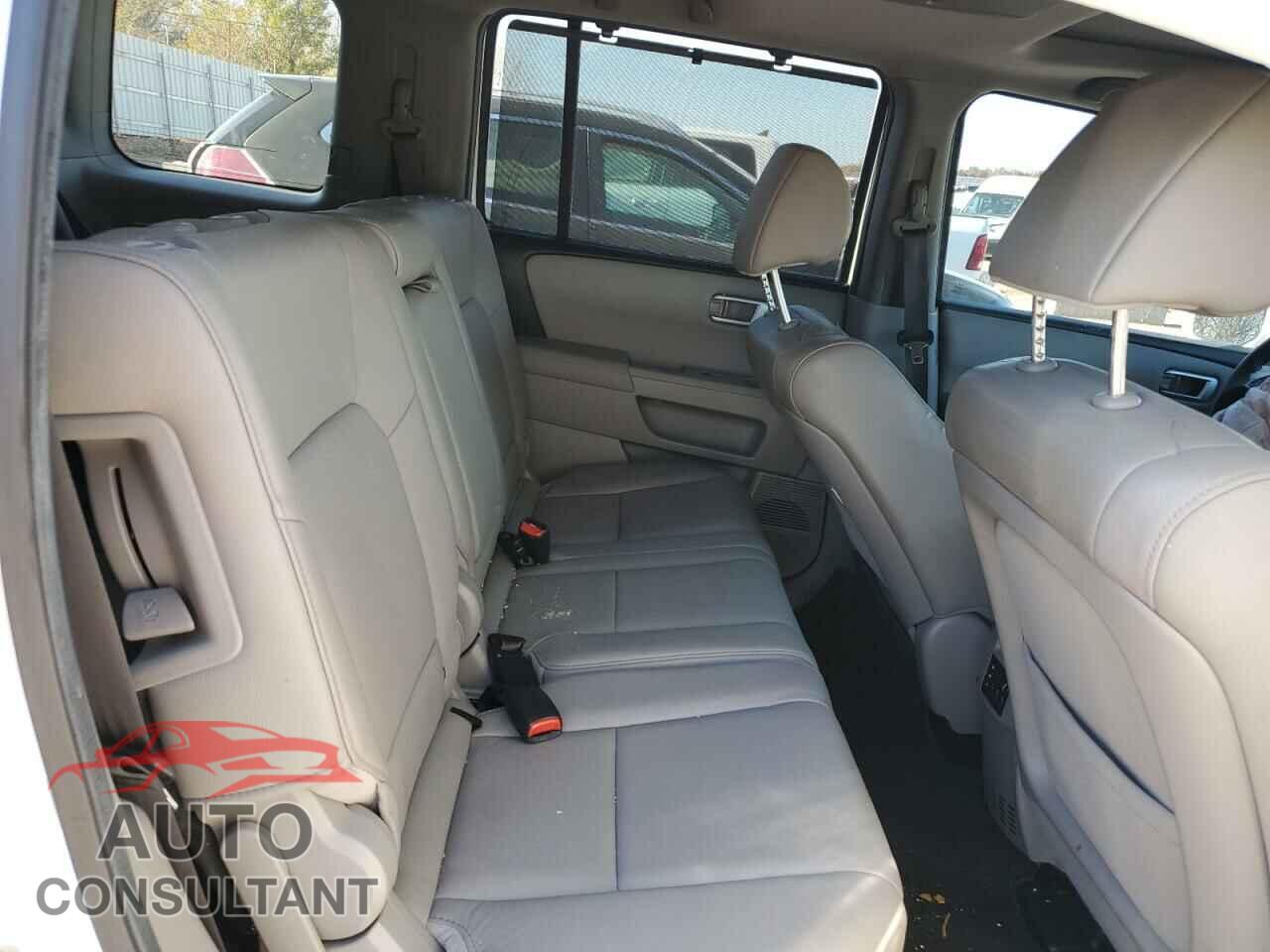 HONDA PILOT 2012 - 5FNYF4H92CB079740
