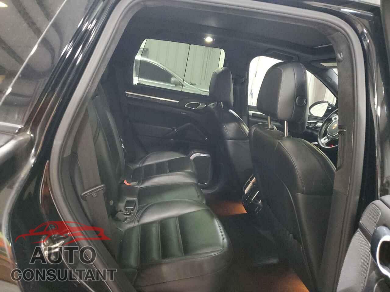 PORSCHE CAYENNE 2012 - WP1AC2A21CLA84144
