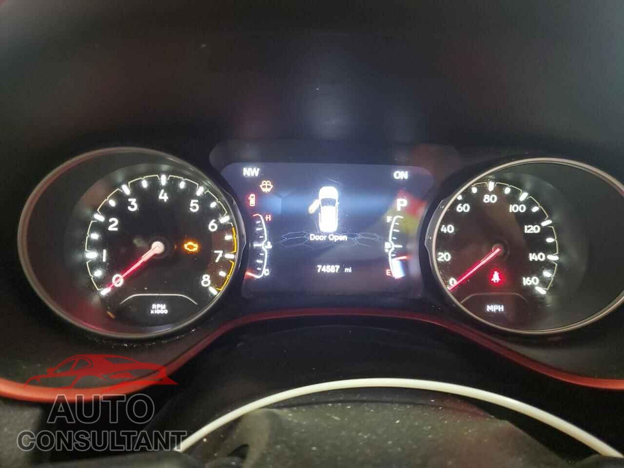 JEEP COMPASS 2018 - 3C4NJDDB9JT117084