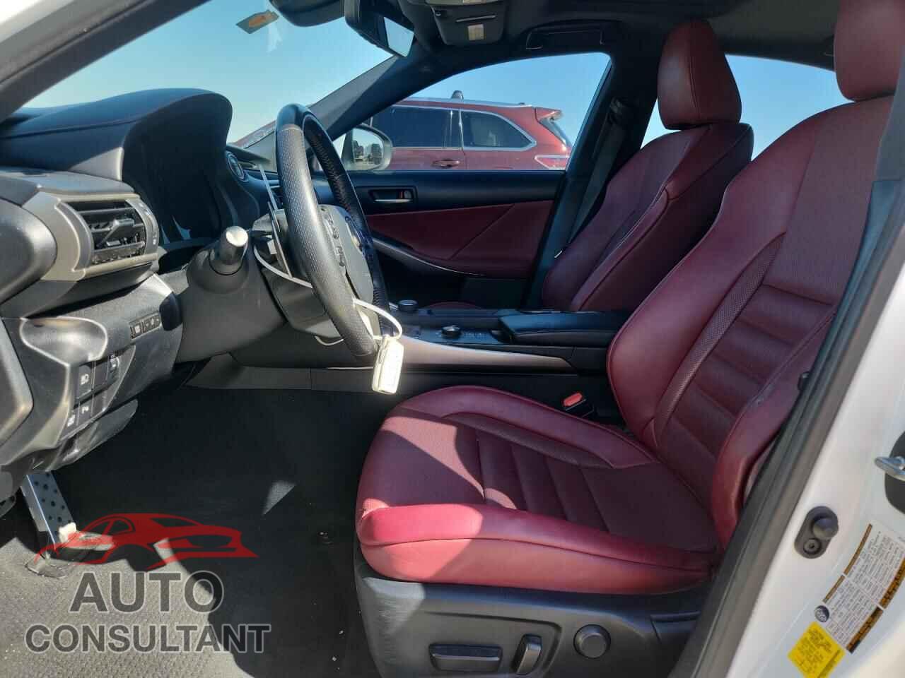 LEXUS IS 2019 - JTHBA1D29K5092138
