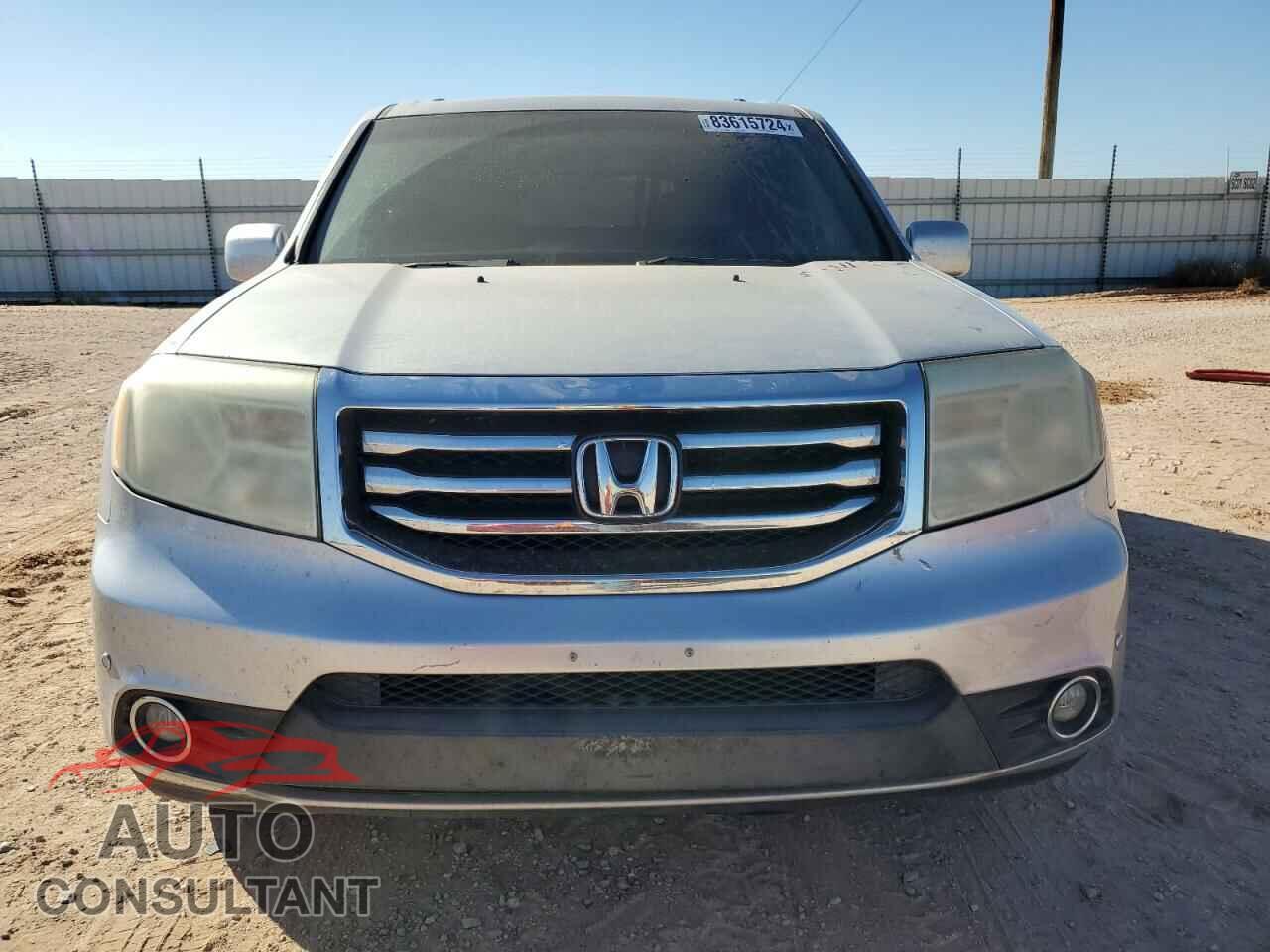 HONDA PILOT 2015 - 5FNYF4H94FB007975