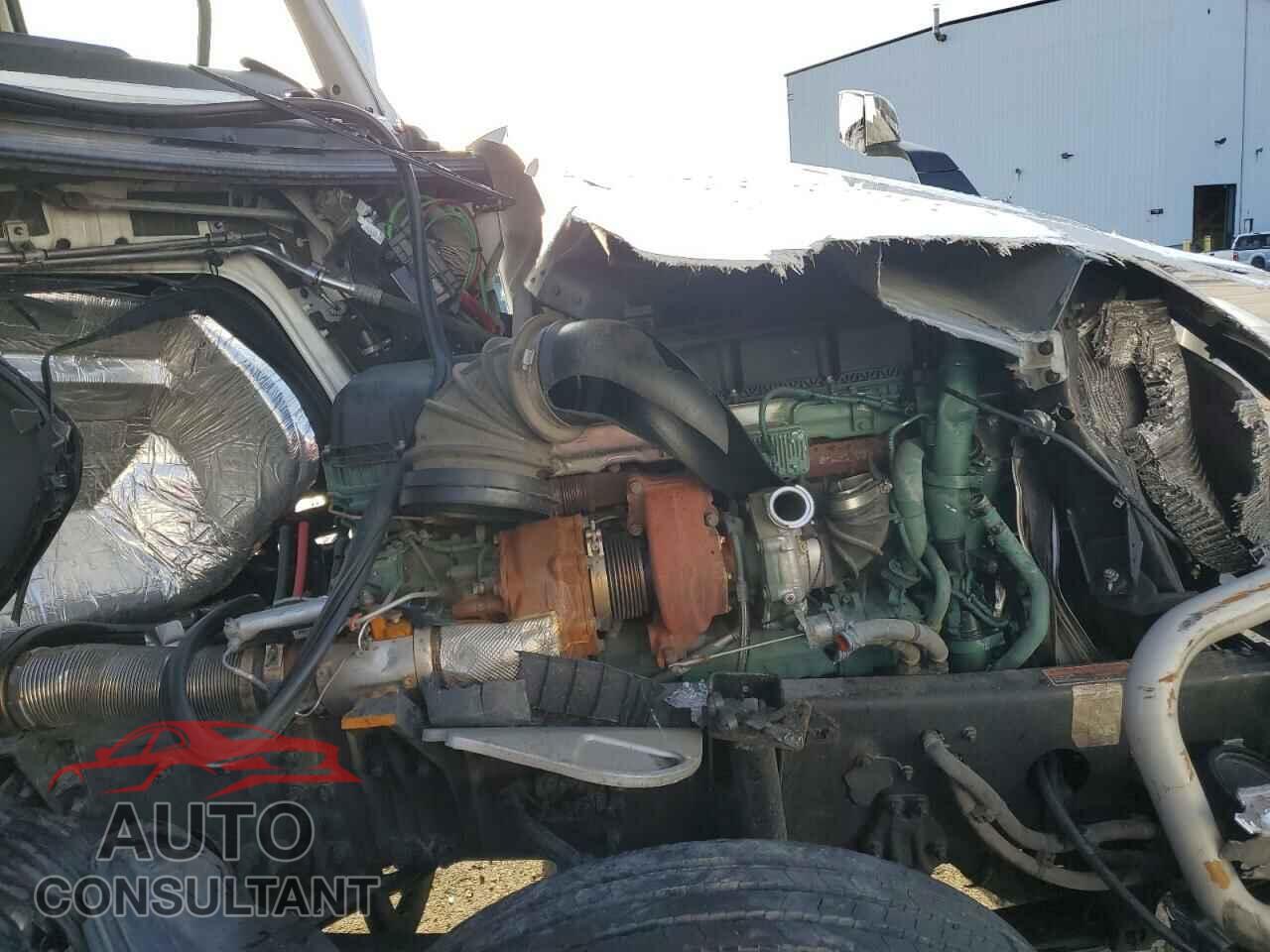 VOLVO VN 2024 - 4V4NC9EH5RN637566