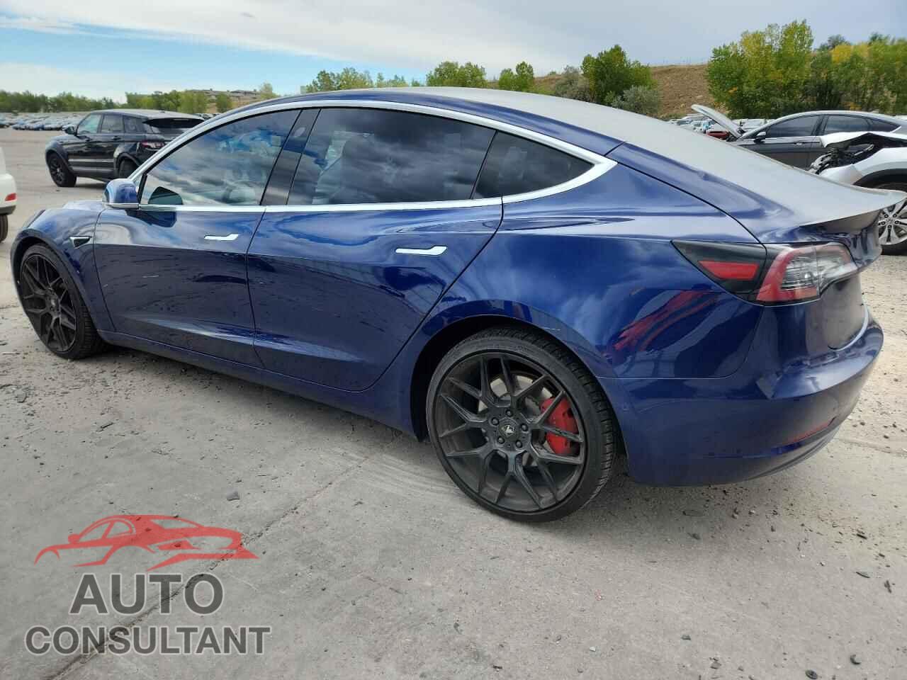 TESLA MODEL 3 2018 - 5YJ3E1EB4JF083935