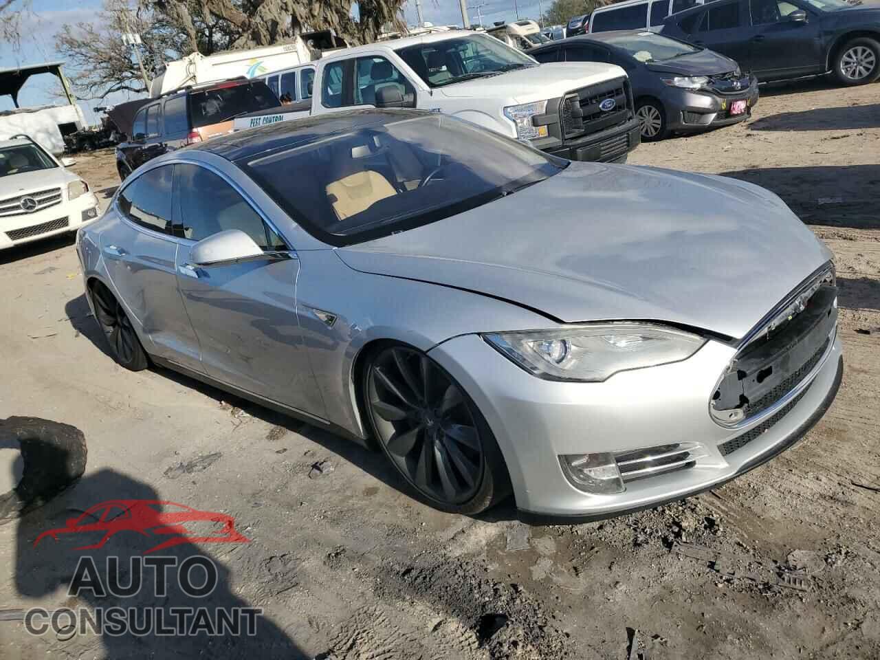 TESLA MODEL S 2013 - 5YJSA1DP7DFP17795