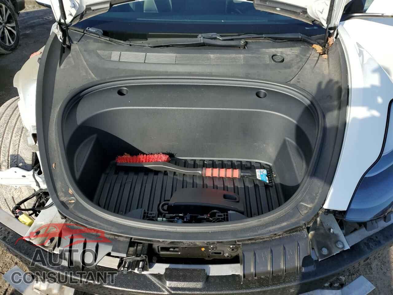 TESLA MODEL 3 2021 - 5YJ3E1EBXMF992301