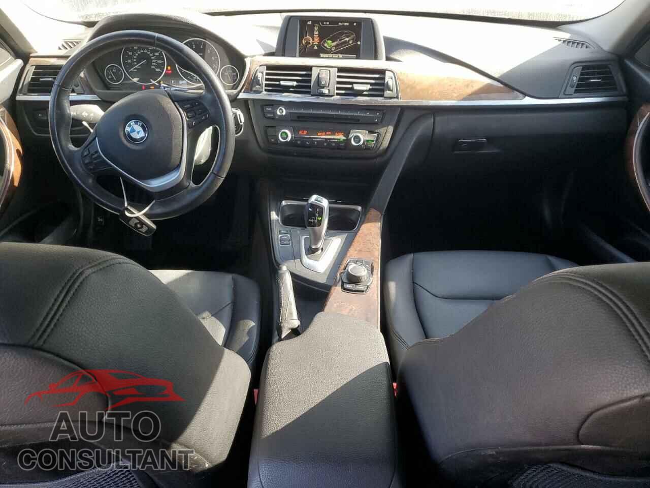 BMW 3 SERIES 2015 - WBA3C1C54FP853421