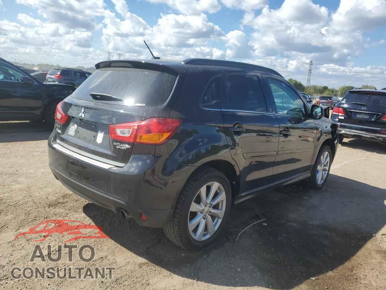 MITSUBISHI OUTLANDER 2015 - 4A4AR4AU7FE008152